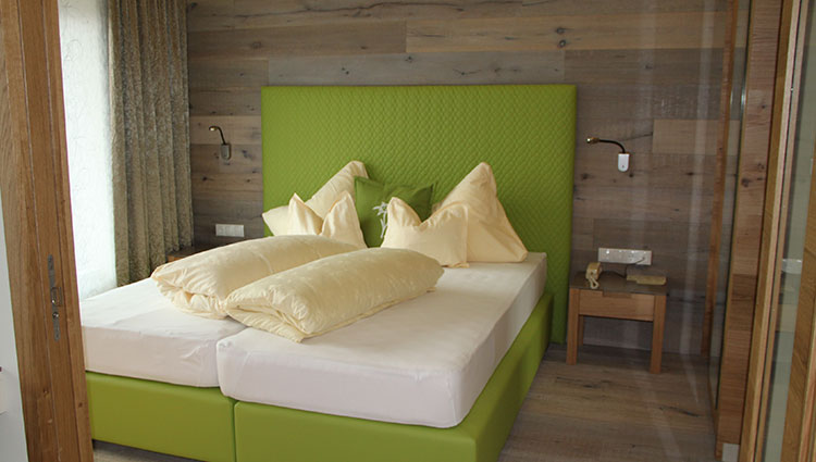 Glanz & Glory Hotel